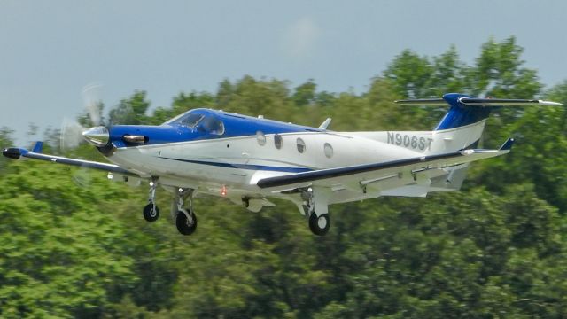 Pilatus PC-12 (N906ST)
