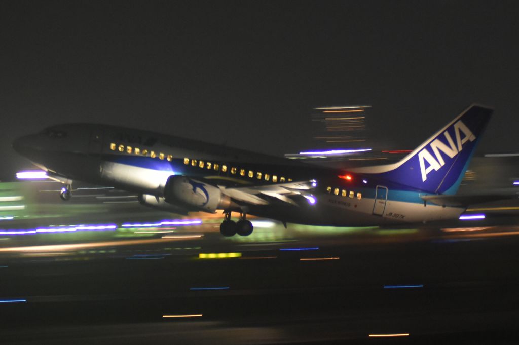 Boeing 737-500 (JA307K)