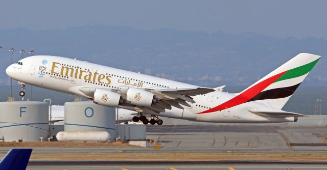 Airbus A380-800 (A6-EOD)