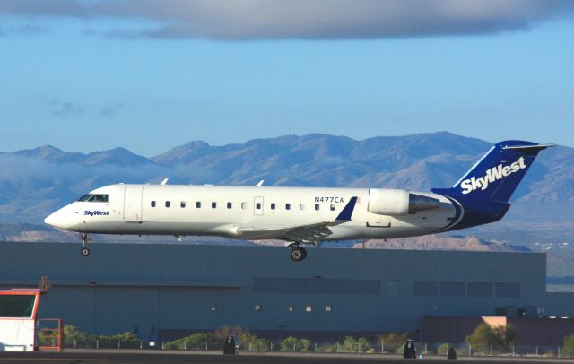 Canadair Regional Jet CRJ-200 (N477CA)