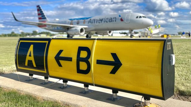 Airbus A321 (N167AN) - Godspeed to all our veterans, especially active and retired combat vets. We are forever in debt to the sacrifices you’ve made. br /br /This aircraft is a 2016 Airbus A321-231, S/N 7013, operated by American Airlines (Flagship Valor Livery). 7/28/22. 