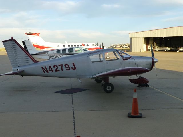 Piper Cherokee (N4279J)