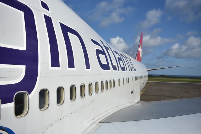 Boeing 747-400 (G-VROS) - Boarding VS30 to LGW