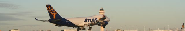 Boeing 747-400 —