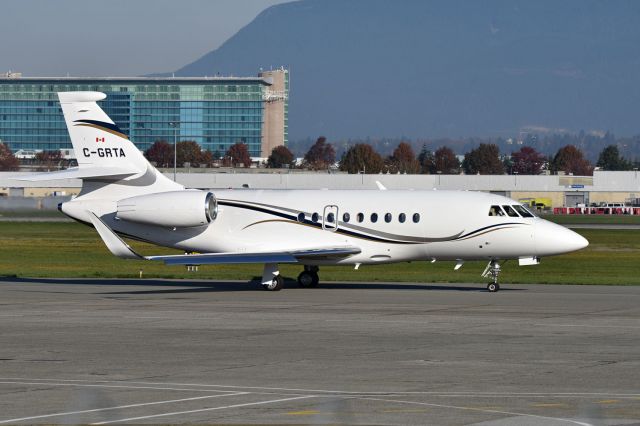 Dassault Falcon 2000 (C-GRTA)