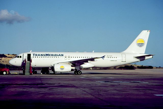 Airbus A320 (EI-TLF)