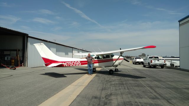 Cessna Skylane (N78098)