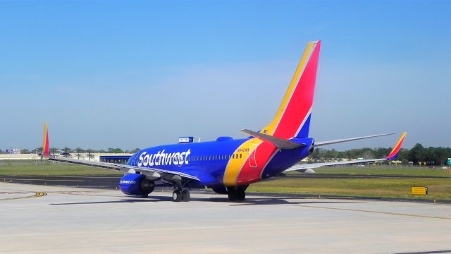 Boeing 737-700 (N940WN) - Boeing 737-7H4, holding short of 19R, operating WN3219 to LaGuardia