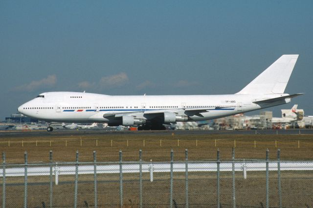 Boeing 747-200 (TF-ABQ) - Departure at Narita Intl Airport Rwy34L on 2001/01/12