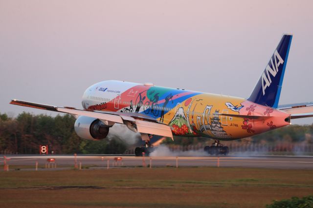 Boeing 777-200 (JA741A) - May 22nd 2018:HND-HKD.