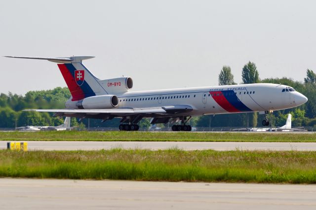 Tupolev Tu-154 (OM-BYO)