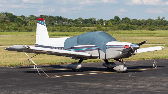 Grumman AA-5 Tiger (N89MR) - A Grumman AA-5 Tiger sits on tie-downs at Butler County.