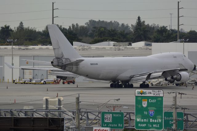 Boeing 747-400 (N903AR)