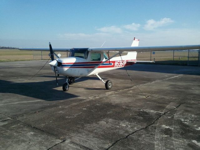 Cessna Skyhawk (N5364P) - Sitting on the ramp at KARA!!