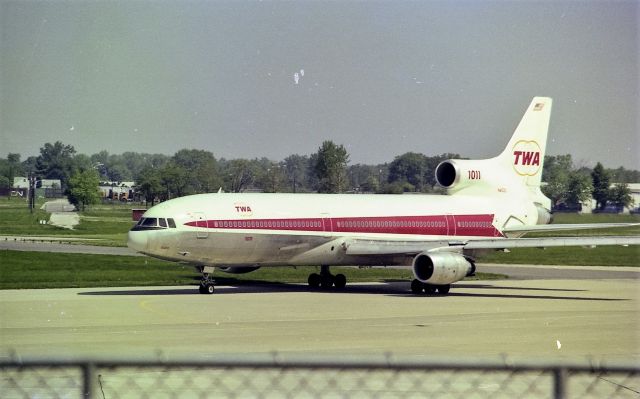 Lockheed L-1011 TriStar (N41020) - Observation deck. 