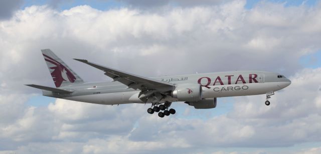 Boeing 777-200 (A7-BFM) - Landing at Miami International on the afternoon of the 11th of January, 2019.