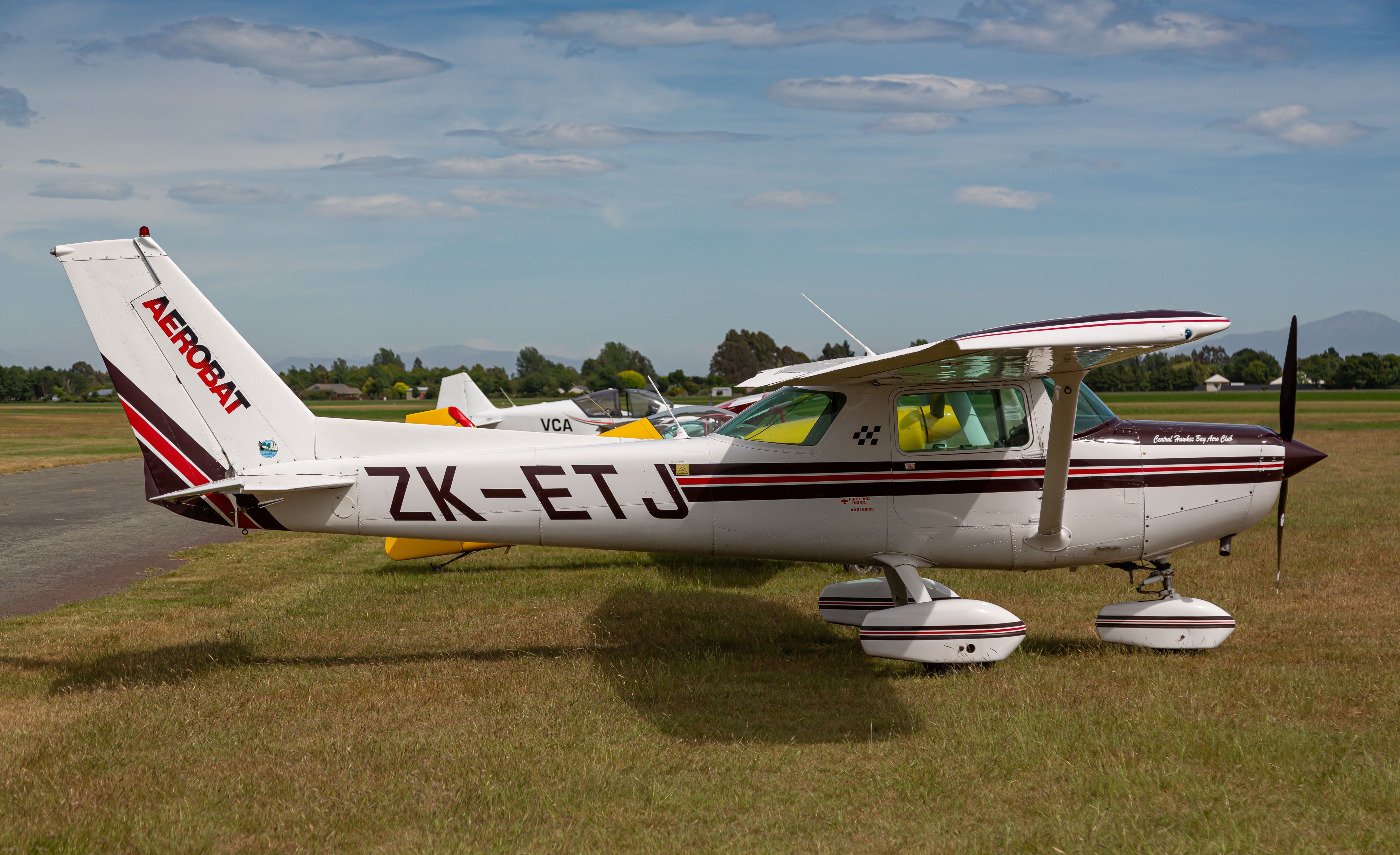 Cessna 152 (ZK-ETJ)