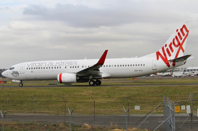 Boeing 737-800 (VH-YIJ)