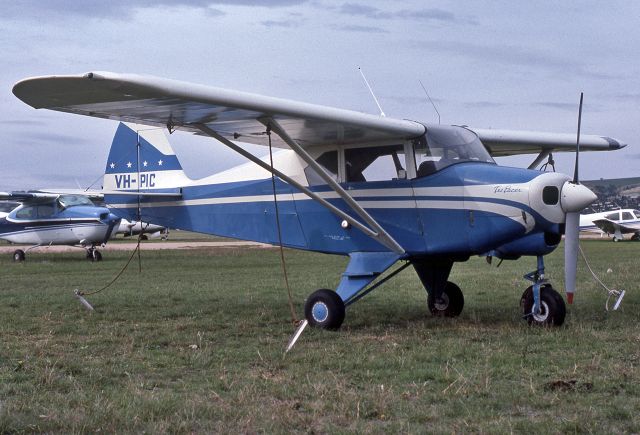 Piper PA-22 Tri-Pacer (VH-PIC) - PIPER PA -22-160 TRI-PACER - REG VH-PIC (CN 22-7417) - PARAFIELD AIRPORT ADELAIDE SA. AUSTRALIA - YPPF 12/5/1982