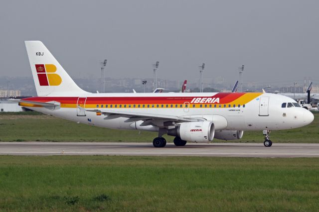 Airbus A319 (EC-KBJ)