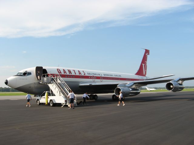 Boeing 707-100 (N707JT) - John Travolta