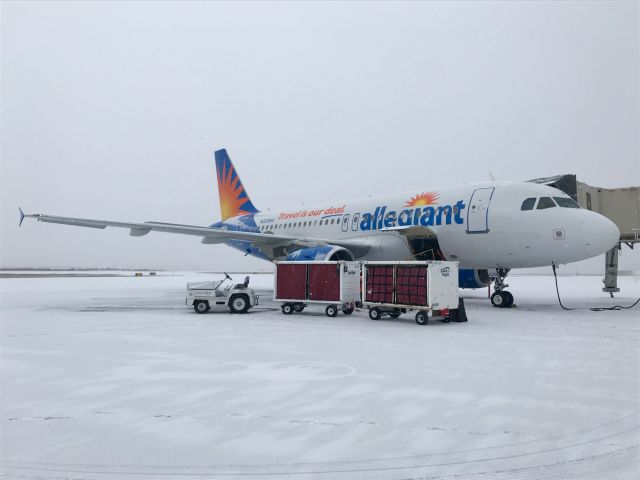 Airbus A319 (N329NV)