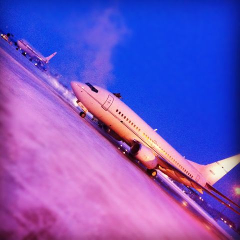 Boeing 737-700 —