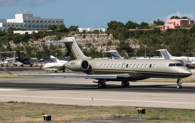 BOMBARDIER BD-700 Global 7500 (N762F)