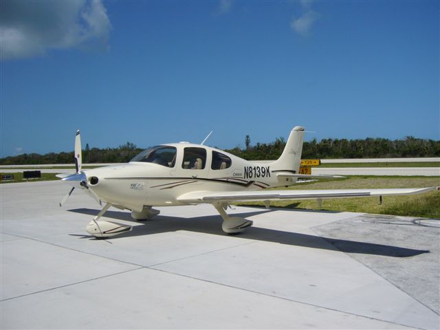 Cirrus SR-22 (N8139K)