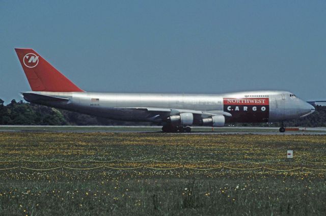 Boeing 747-200 (N616US) - Departure at Narita Intl Airport Rwy16R on 1996/06/05
