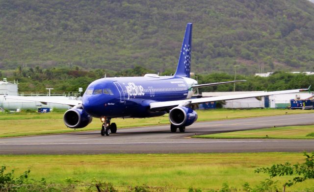 Airbus A320 (N531JL)