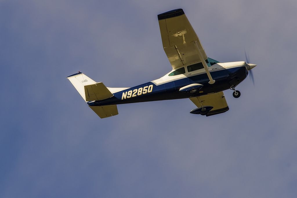 Cessna Skylane (N92850)