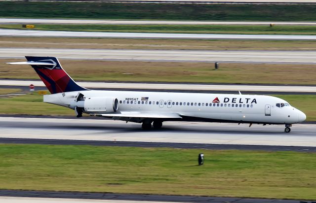 Boeing 717-200 (N895AT)