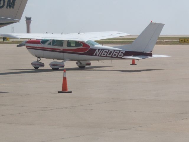 Cessna Cardinal (N16066)