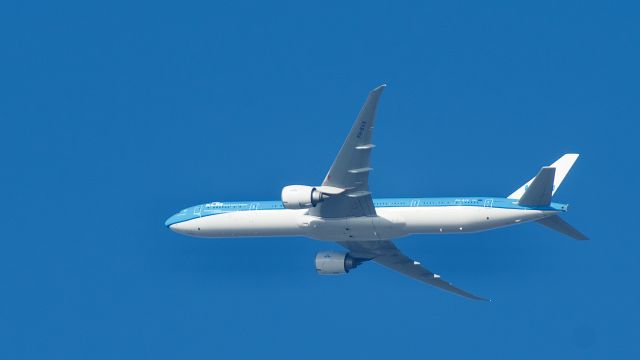 BOEING 777-300ER (PH-BVK)