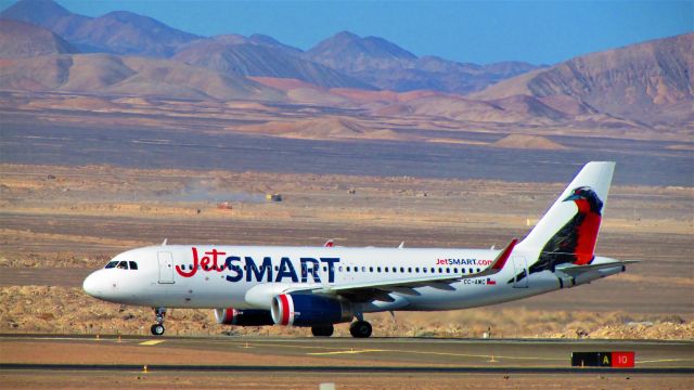 Airbus A320 (CC-AWC)