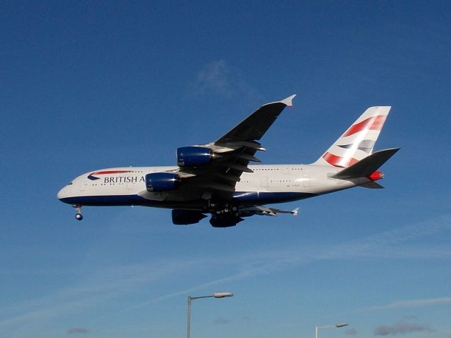 Airbus A380-800 (G-XLEC)