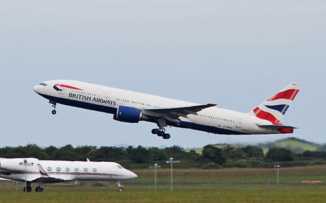 Boeing 777-200 (G-YMMR) - ba b777-236er g-ymmr dep shannon for gatwick after diverting in earlier from san jose costa rica 22/6/17.