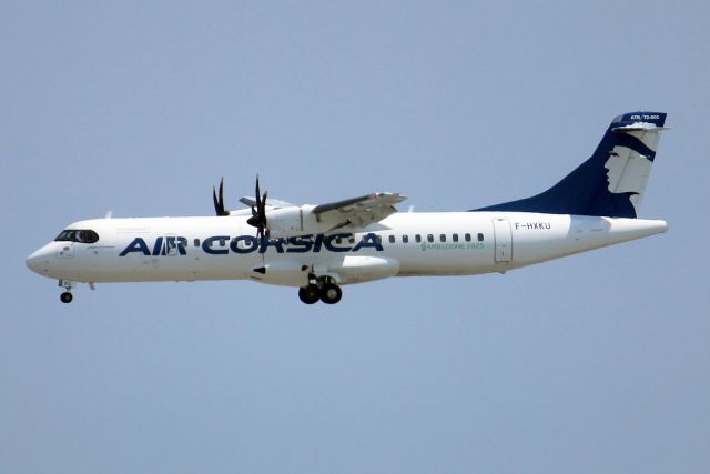 ATR ATR-72 (F-HXKU) - On short finals for rwy 04L on 18-Jun-23 operating flight CCM102 from LFKJ.