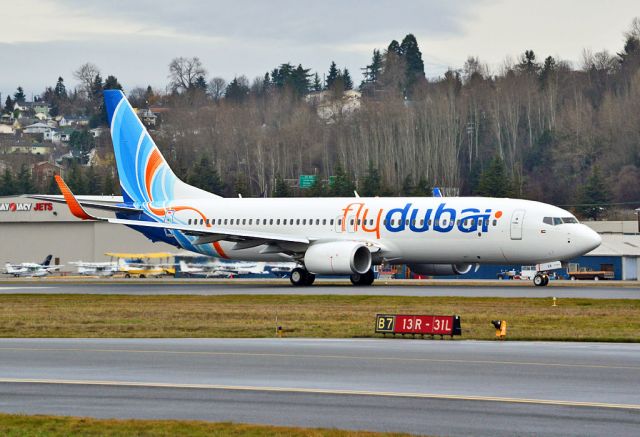 Boeing 737-800 (A6-FEK)