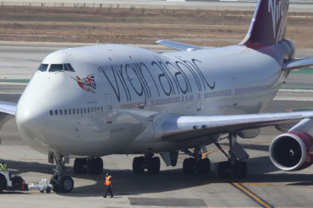 Boeing 747-400 (G-VROC) - BEING TOWED TO THE GATE