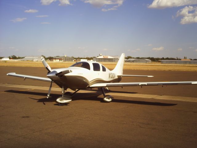 Cessna 400 (N1382V)