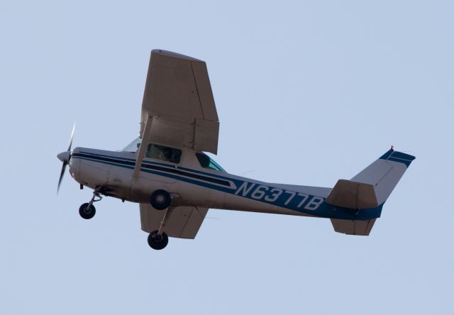 Cessna 152 (N6377B) - Departure RW 08 at KDXR.