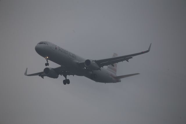 Airbus A321 (N928AM)