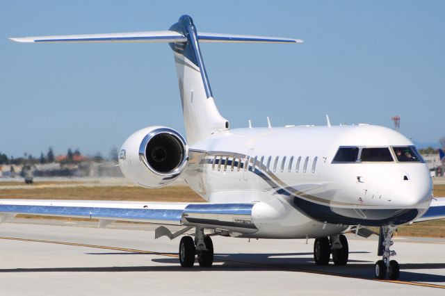 Bombardier Global Express (N99ZM)