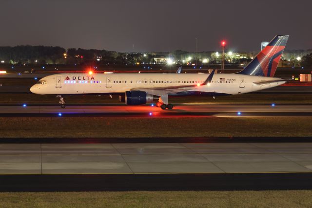 Boeing 757-200 (N547US) - This 757 was stuck waiting for a gate.