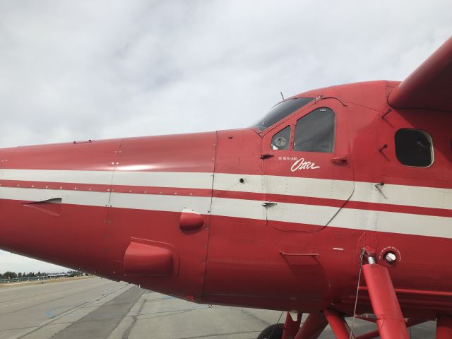 De Havilland Canada Twin Otter (N320KT)