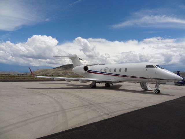 Bombardier Challenger 300 (N155SL) - N155SL on Gunnison Colorado Ramp