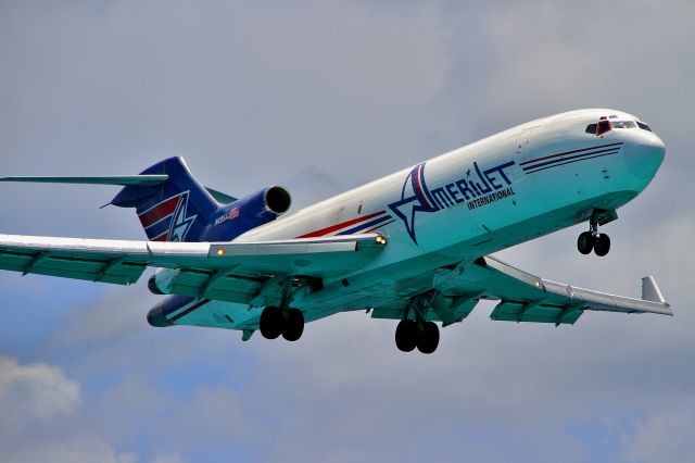 BOEING 727-200 (N495AJ)