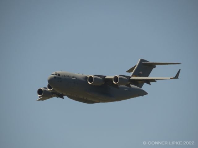 Boeing Globemaster III (95-0102) - C-17 Globemaster overhead flyby